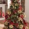 25 traditional red and green christmas decor ideas | christmas tree