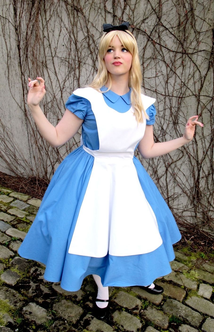 Alice In Wonderland Alice Costumes And Movie 1 