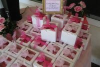 beautiful decor pink ribbon cover small white boxs gift retrun