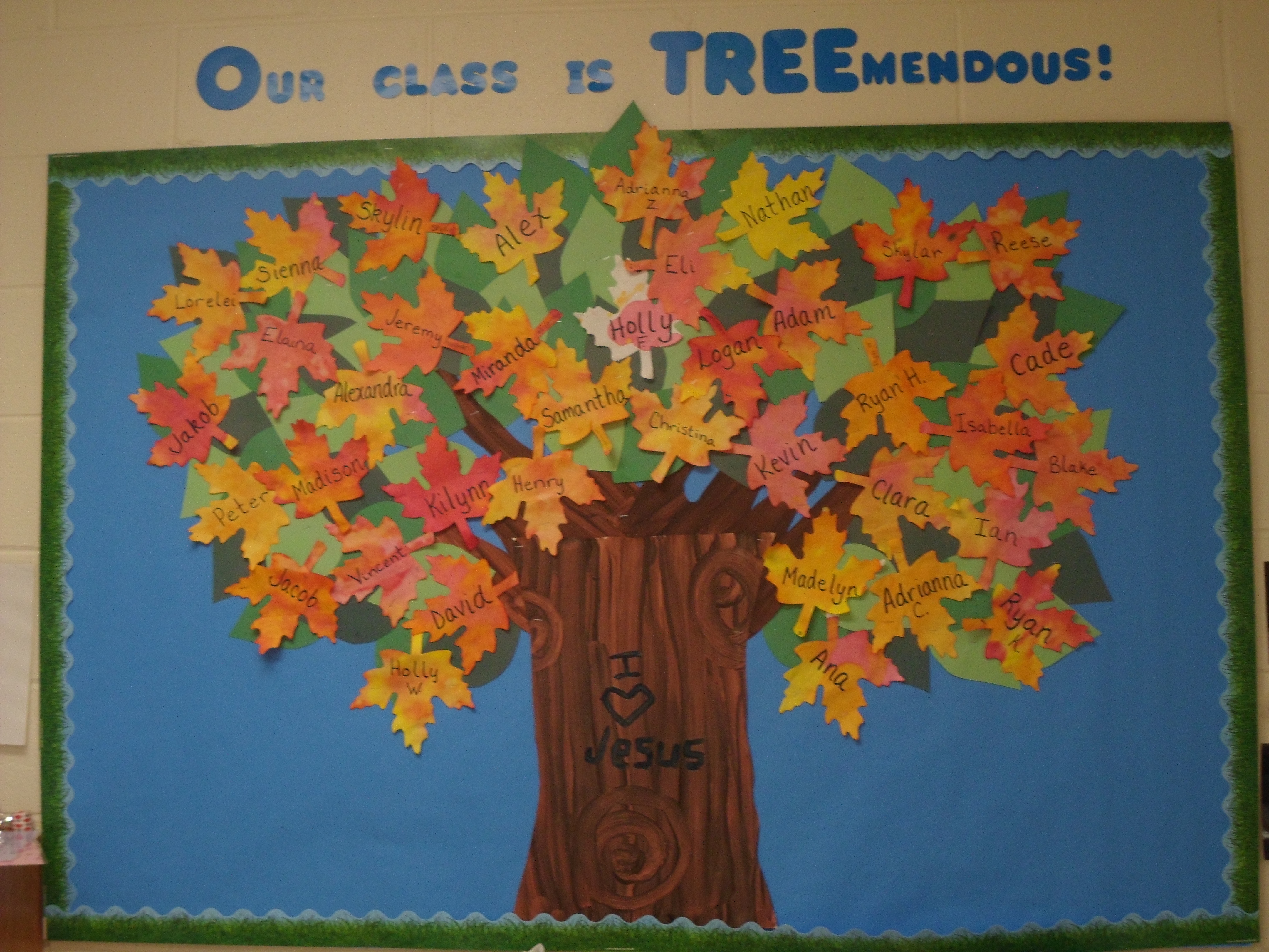 10 Lovable Fall Preschool Bulletin Board Ideas 2022