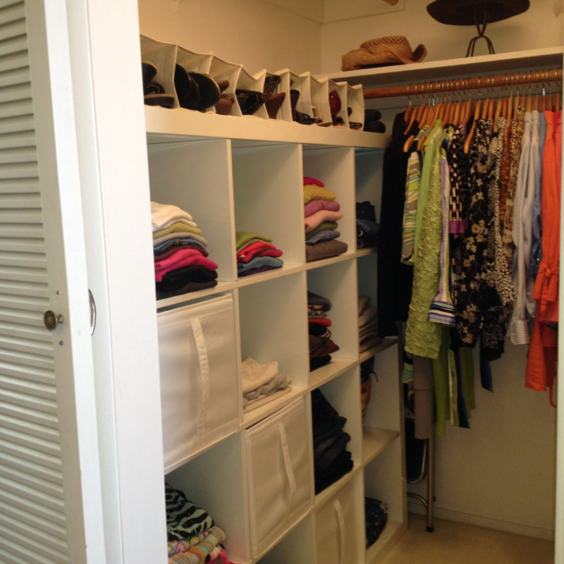 10 Fantastic Closet Organization Ideas For Small Walk In Closets 2024