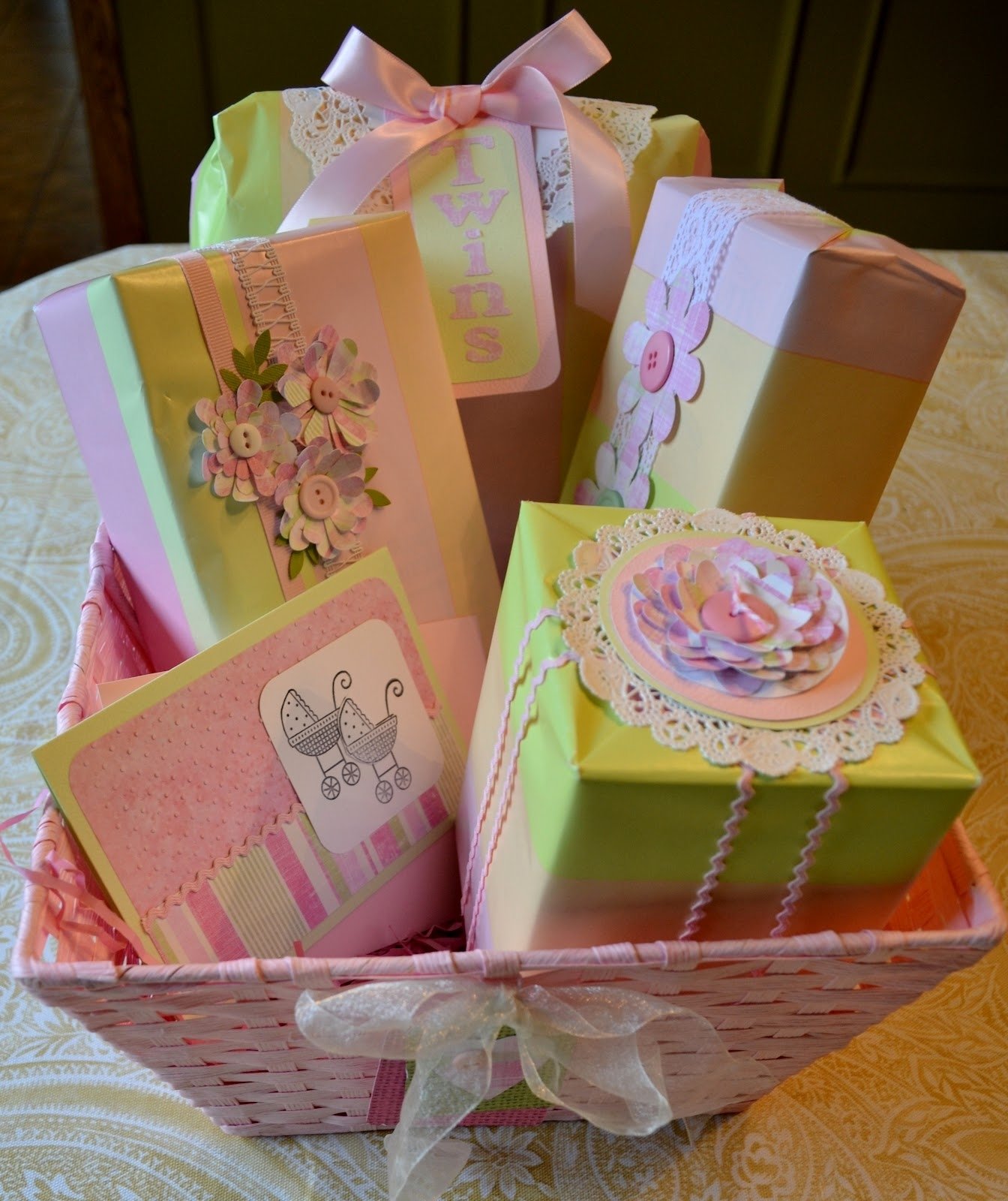 10 Attractive Baby Shower Gift Wrapping Ideas 2023