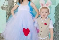 diy alice in wonderland costumes homemade halloween costumes