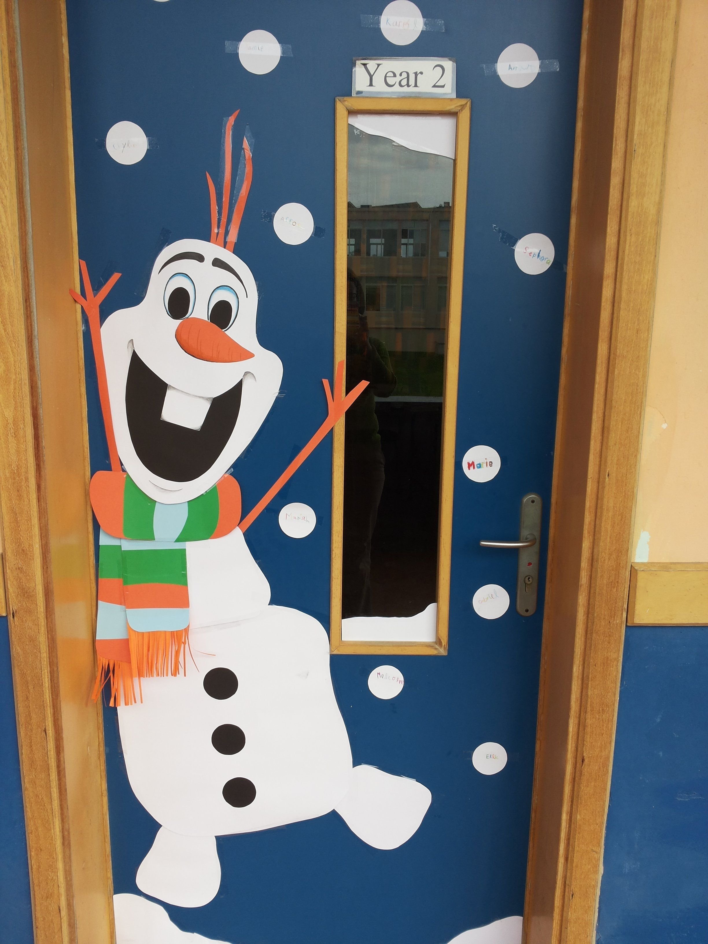 Christmas Door Decorations Using Mascot 2023 Best Latest Incredible ...