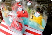 dr seuss party series- fish party favor tutorial with a printable