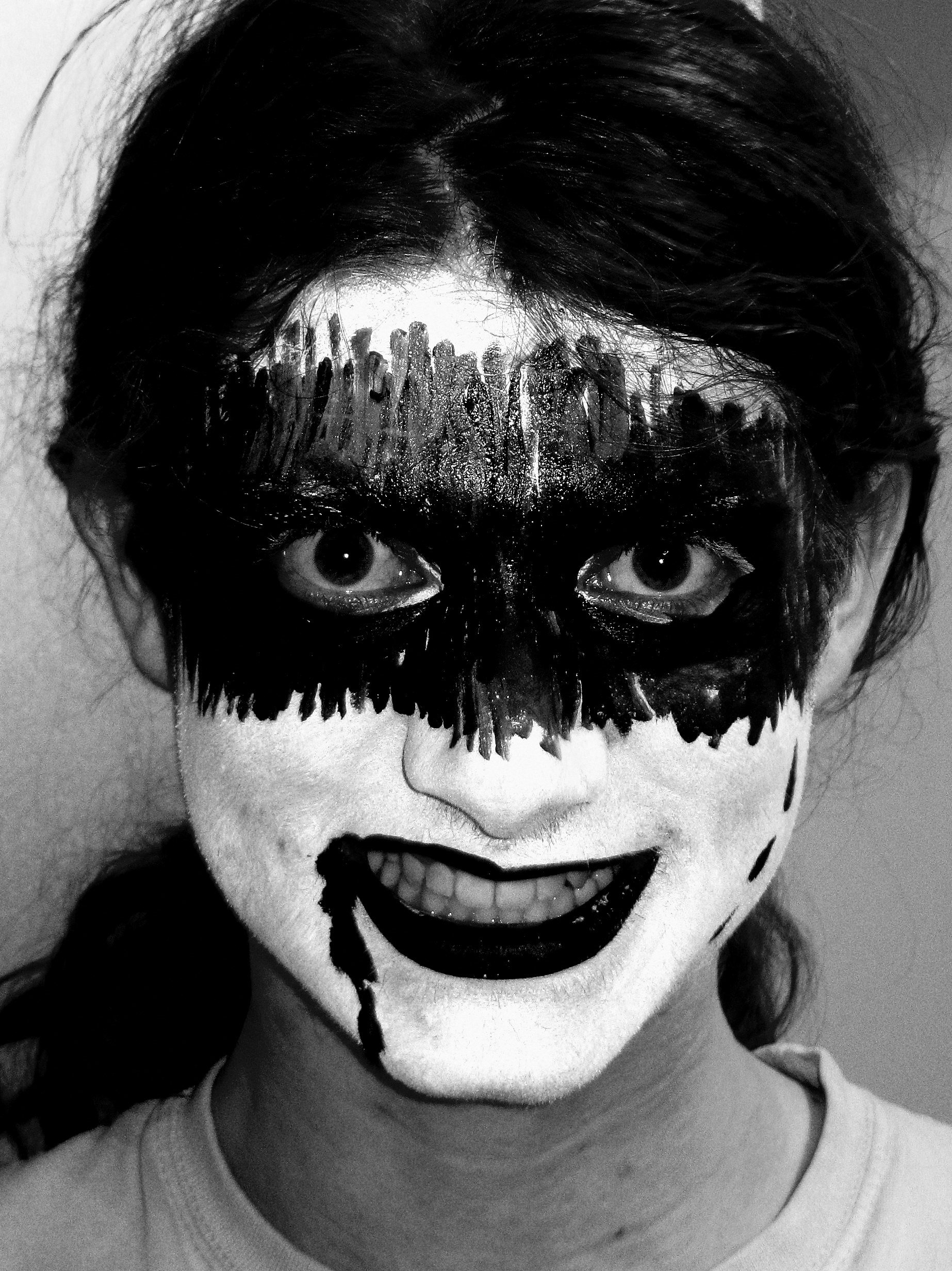 10 Wonderful Black And White Face Paint Ideas For Halloween 2022