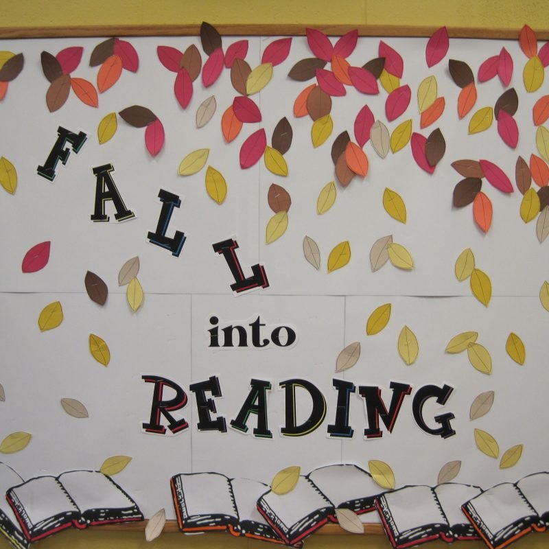 10 Elegant Fall Reading Bulletin Board Ideas 2024