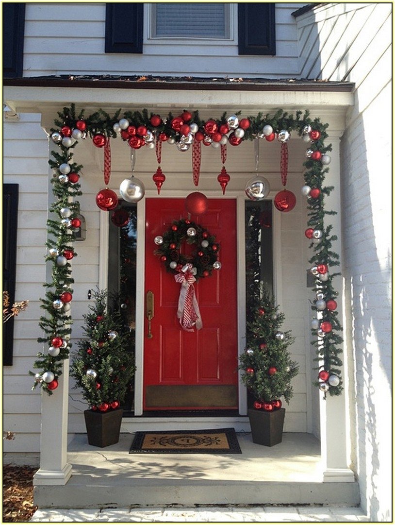 10 Nice Front Porch Christmas Decorating Ideas 2024