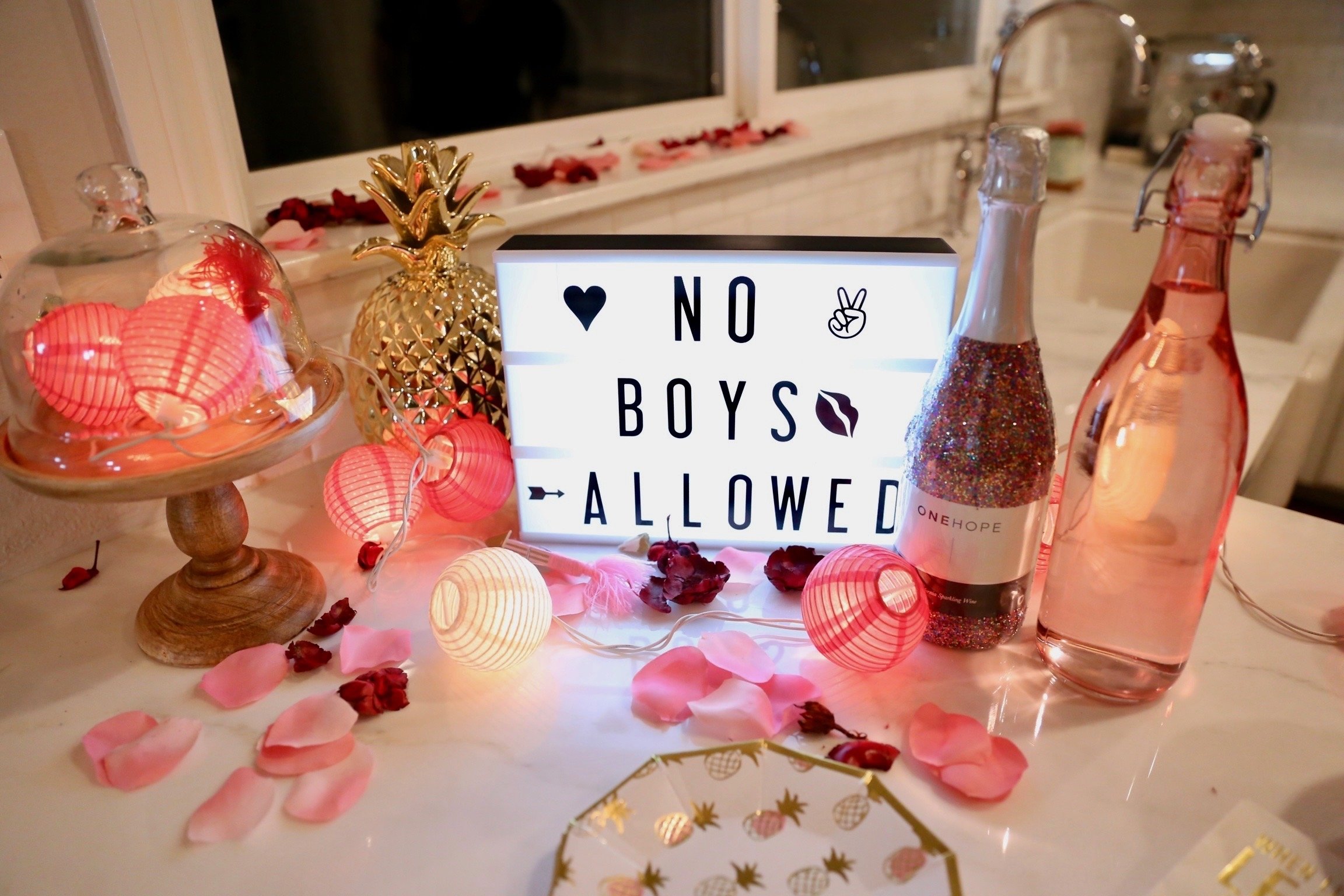 10 Fabulous Girls Night In Party Ideas 2023