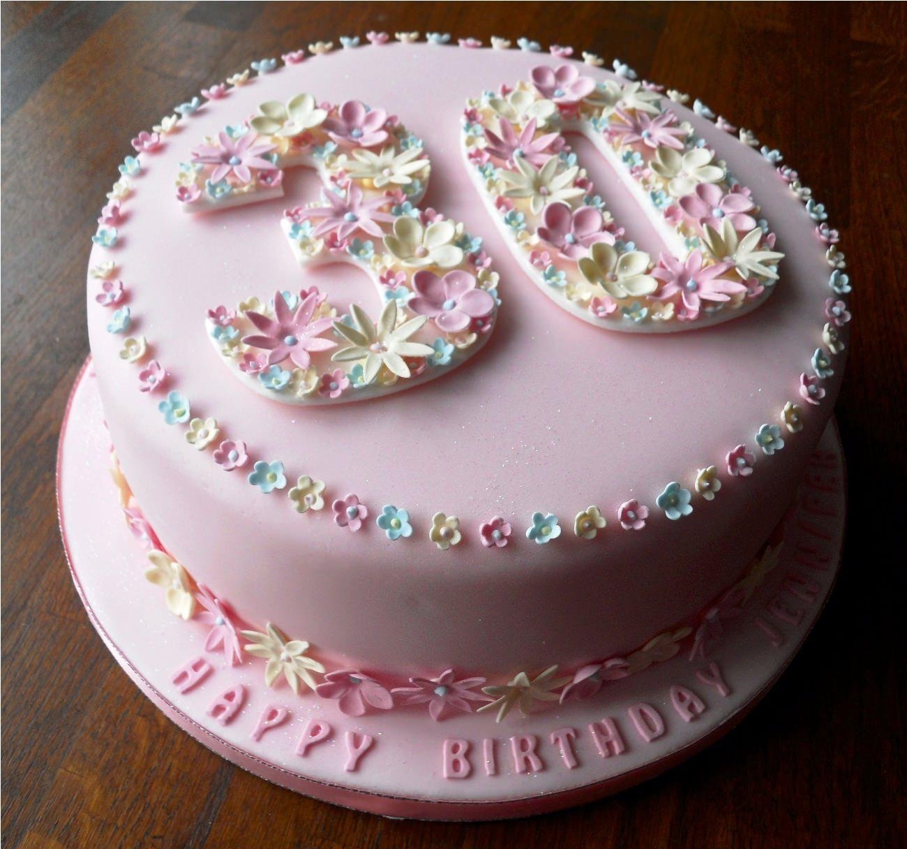 10 Gorgeous Birthday Cake Decorating Ideas For Adults 2024