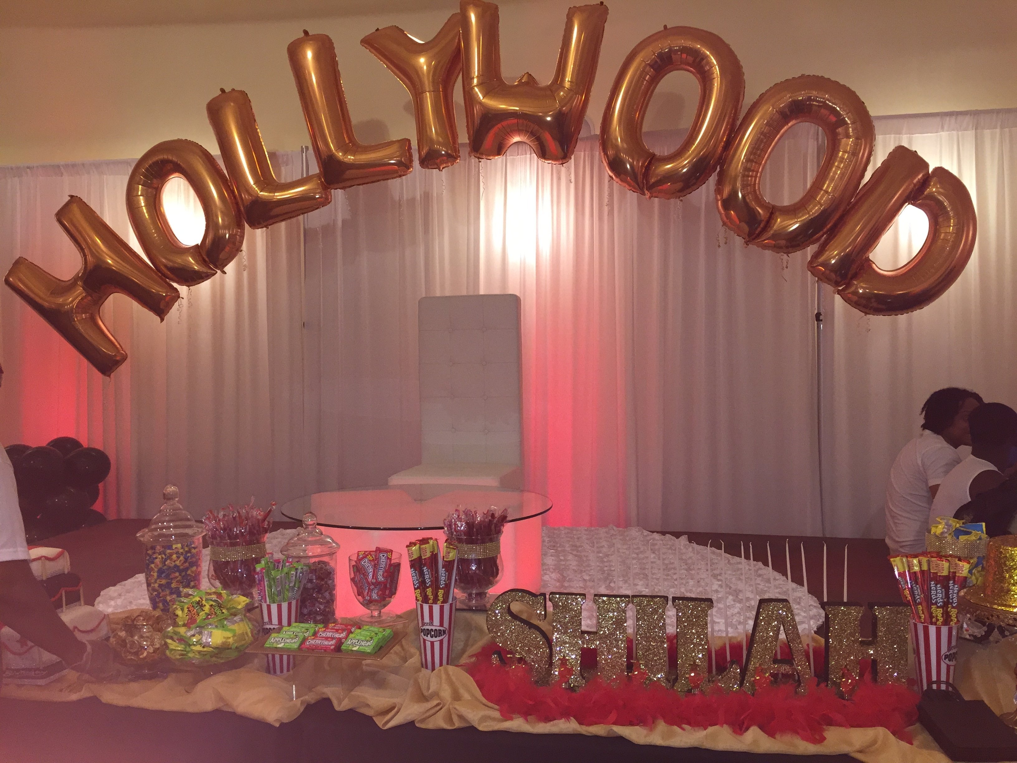 10 Famous Red Carpet Theme Party Ideas 2023