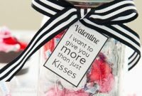 mason jar valentine with free printable | printable tags, free