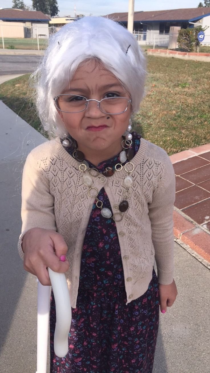 10 Attractive Old Lady Halloween Costume Ideas