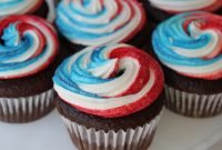 vanilla frosting on a 4th of july cupcake – recipemuse