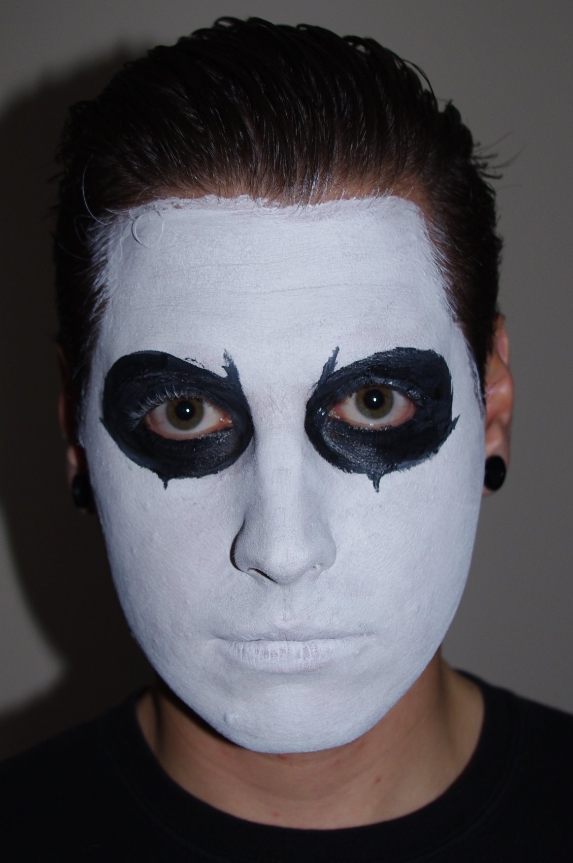 How to make white halloween face paint | senger's blog